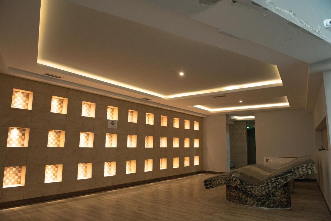 K19 Milmari Resort & Spa Kopaonik Exteriör bild